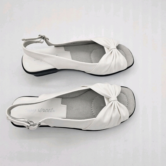 Easy Street Womens Fantasia Sandal Gathered Slip On Elastic Slingback White 7.5M - Picture 13 of 14